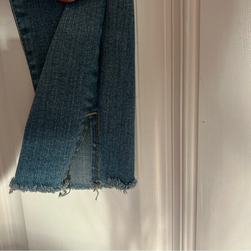 Women's Blue Jeans - Picture 3 of 4